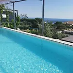 아파트 Suzi - Family Farm With Donkeys, Pool And Sea View Near Rijeka *
