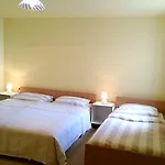 아파트 Suzi - Family Farm With Donkeys, Pool And Sea View Near Rijeka