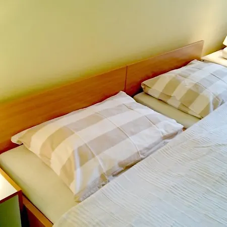 Villa Suzi Donkey Farm & Sea View Appartement *