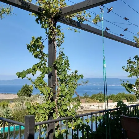 Suzi - Family Farm With Donkeys, Pool And Sea View Near Rijeka Daire