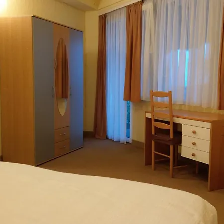 Апартаменты Villa Suzi Donkey Farm & Sea View Шмрика