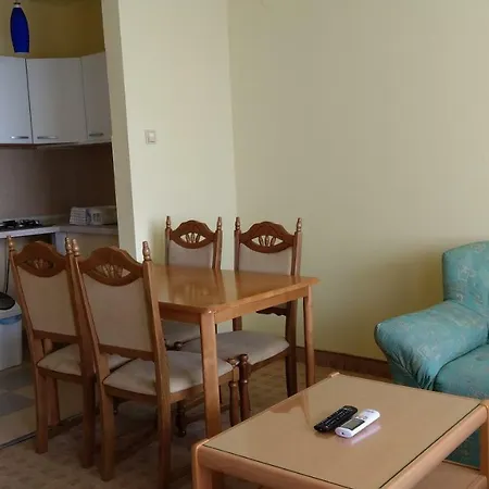 Апартаменты Villa Suzi Donkey Farm & Sea View