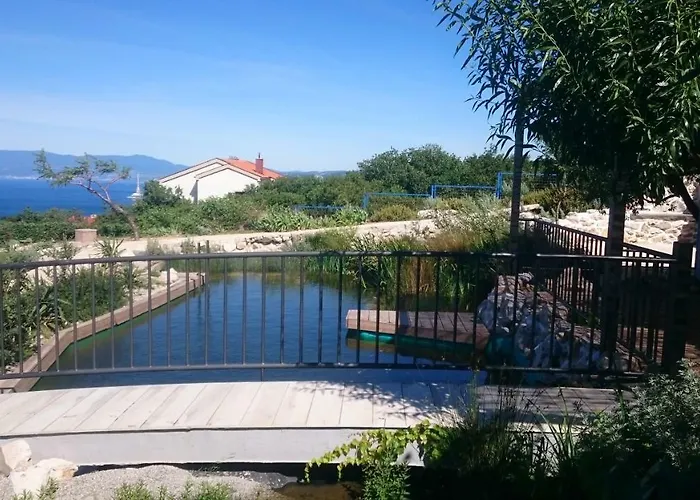 Suzi Donkey Farm & Sea View