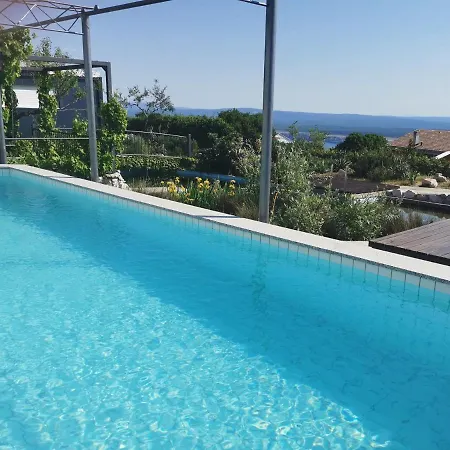 Апартаменты Suzi - Family Farm With Donkeys, Pool And Sea View Near Rijeka *