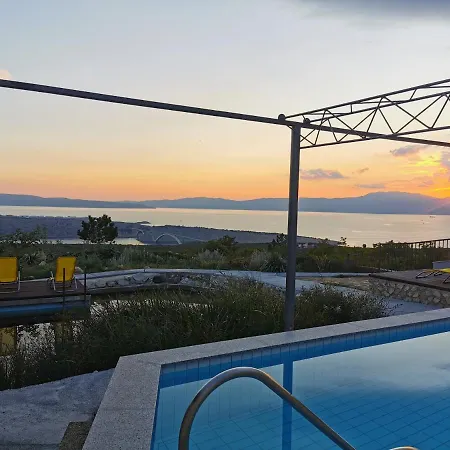 Villa Suzi Donkey Farm & Sea View