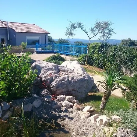 Villa Suzi Donkey Farm & Sea View