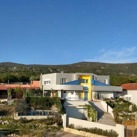 Suzi - Family Farm With Donkeys, Pool And Sea View Near Rijeka Апартаменты Шмрика