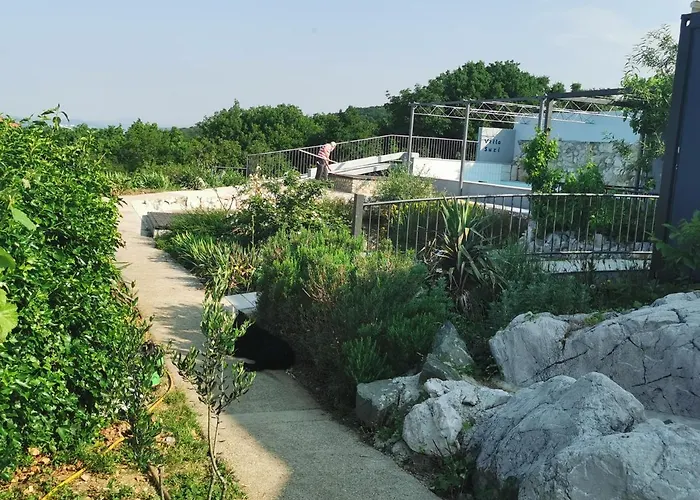 Suzi Donkey Farm & Sea View דירה שמריקה