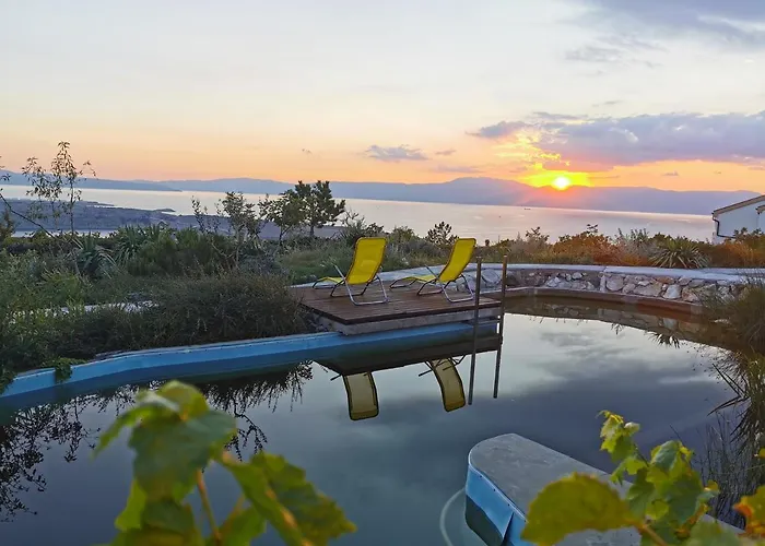 Suzi Donkey Farm & Sea View דירה *