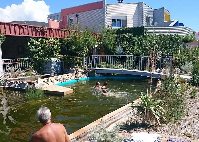 Suzi Donkey Farm & Sea View Apartment