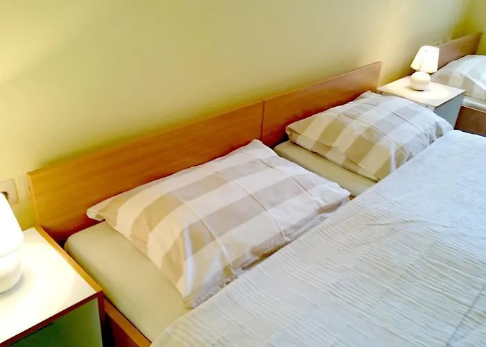 Suzi Donkey Farm & Sea View Apartment *