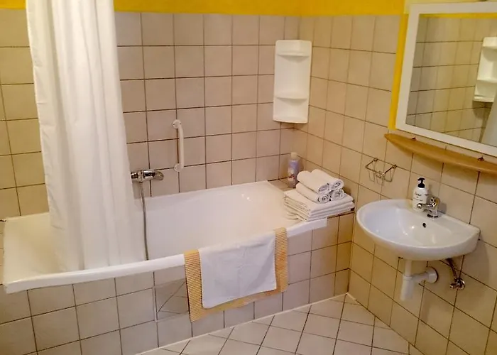 Suzi Donkey Farm & Sea View שמריקה