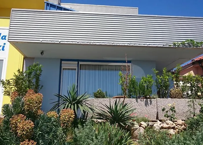 דירה Suzi Donkey Farm & Sea View *