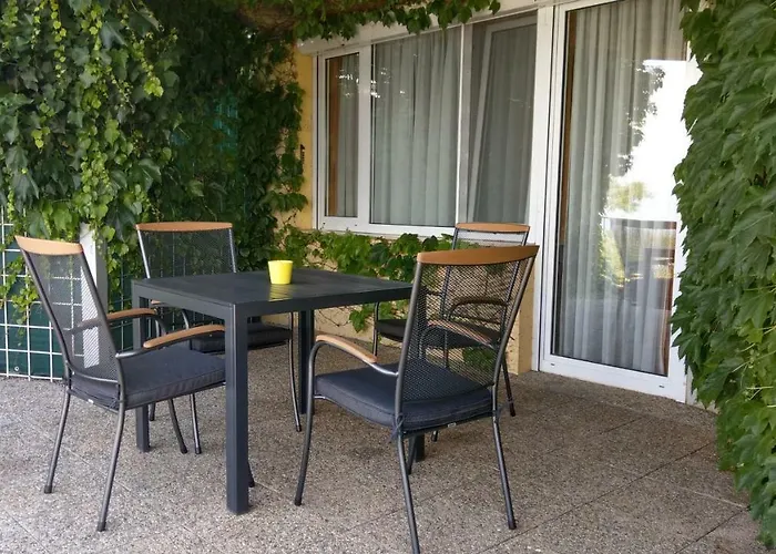 Suzi Donkey Farm & Sea View דירה *